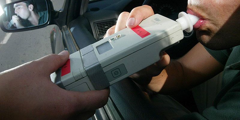 Dos detenidos en Guadalajara por conducir pasados de copas