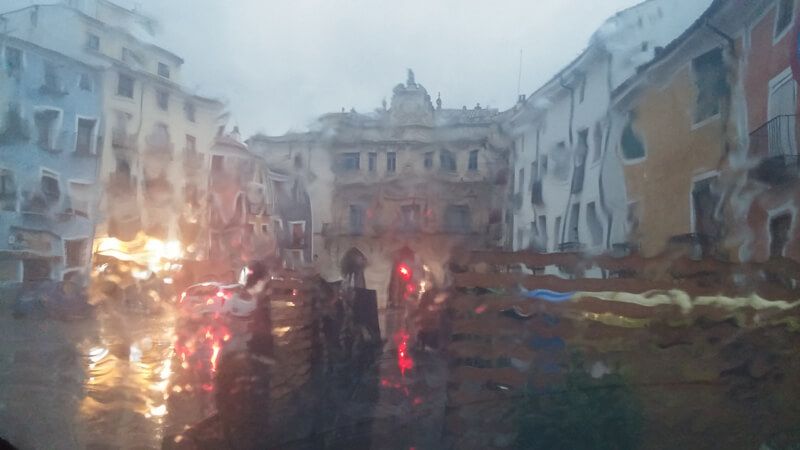 Noche de lluvia en Cuenca. Otra forma de mirar