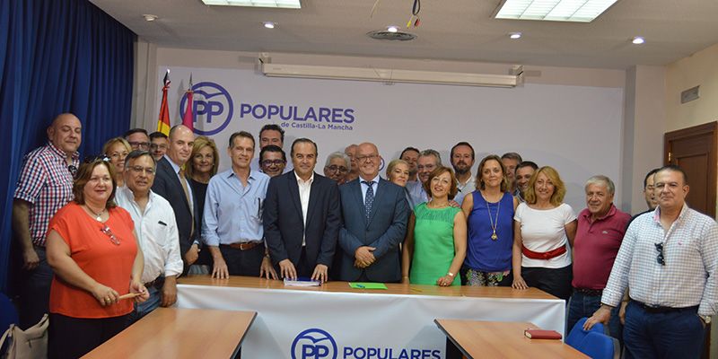 Alcaldes populares de Toledo denuncian que los impagos de la Junta con los Ayuntamientos ascienden a más de 12 millones de euro