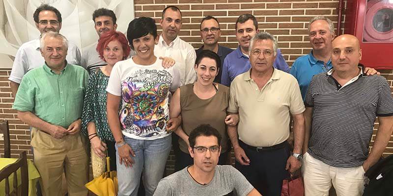 Amando Urrea recibe el cariño de sus compañeros y del Ayuntamiento el día de su jubilación