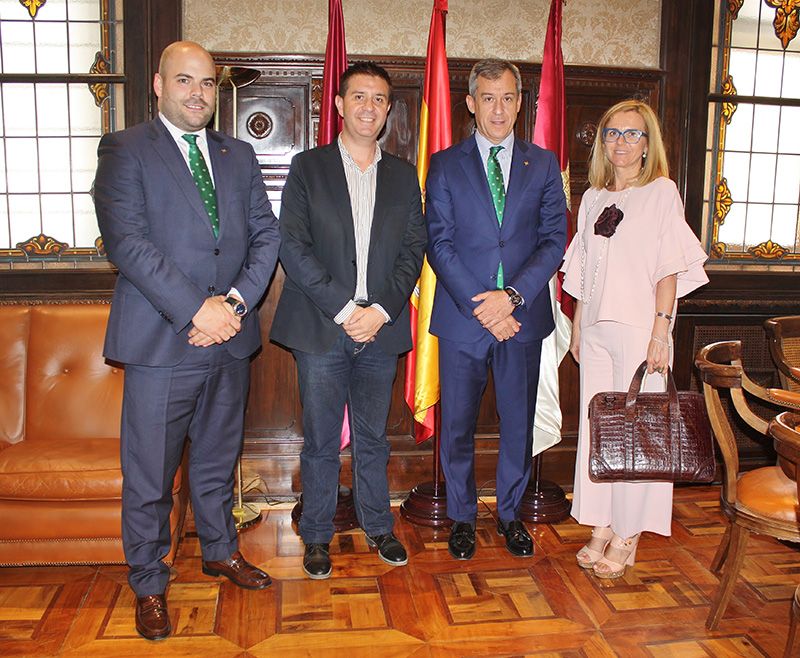 Caja Rural Castilla-La Mancha y Diputación de Albacete, comprometidas con los municipios de la provincia