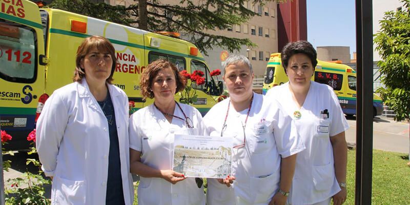 Cuatro técnicos en Cuidados de Enfermería de Cuenca reciben un premio por un estudio sobre la Declaración de Voluntades Anticipadas