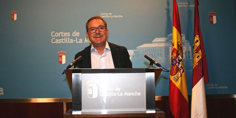 El PP vuelve a la carga y critica que Page convierta GEACAM en una agencia de colocación de socialistas