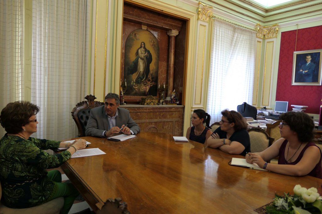 Mariscal traslada al Fórum de la Discapacidad las iniciativas del Consistorio en accesibilidad