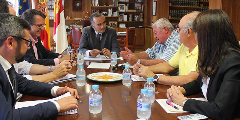 Gregorio aborda con ASAJA el pago de las ayudas de la PAC y la sobrepoblación de especies cinegéticas en Castilla-La Mancha