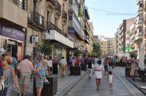 IU Cuenca comienza su campaña por el mantenimiento de las líneas de autobús de la provincia y todas sus paradas