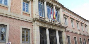 La AIReF estima que C-LM cumplirá este año con el déficit y la regla de gasto