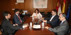 La Junta aborda con Vodafone el futuro de las telecomunicaciones de la región 2 La Junta aborda con Vodafone el futuro de las telecomunicaciones de la región