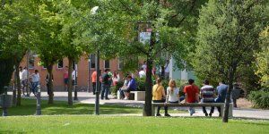 La UCLM convoca becas de excelencia para alumnos de másteres oficiales