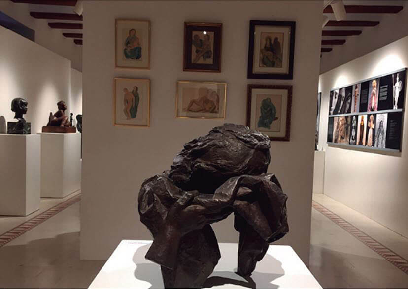 Lorca acoge la presentación del catálogo de la muestra “Capuz. Profano y sacro”