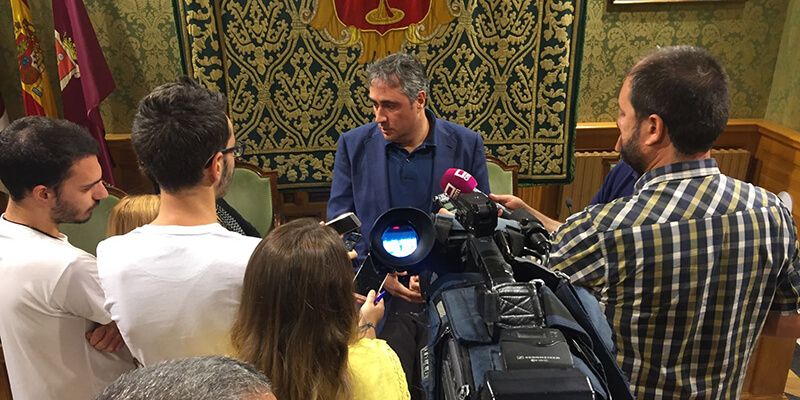 Mariscal recuerda que el Servicio de Limpieza arrastra los recortes y el desmantelamiento de la etapa anterior