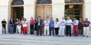 Minuto de silencio en Diputación y Ayuntamiento de Cuenca para recordar a Miguel Ángel Blanco y a las víctimas de terrorismo 2 Minuto de silencio en Diputación de Cuenca para recordar a Miguel Ángel Blanco y a todas las víctimas de terrorismo
