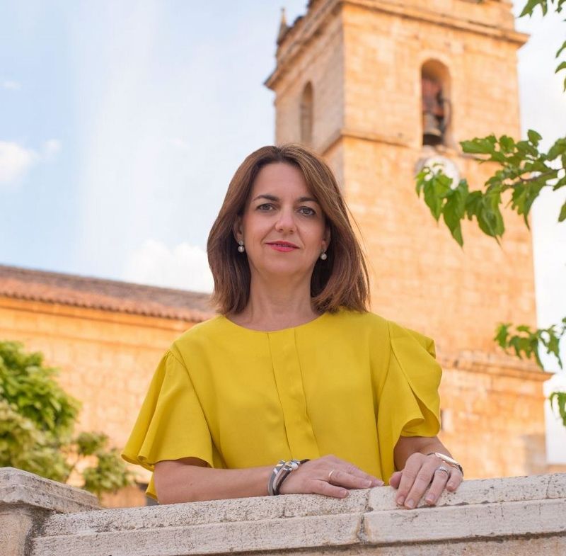 Clara Plaza valora positivamente el Pacto de Estado de Violencia de Género que incluye 200 medidas 3 Plaza “El Pacto de Estado de Violencia de Género incluye 200 medidas sustentadas por 1.000 millones de euros comprometidos por el Gobierno de Rajoy”