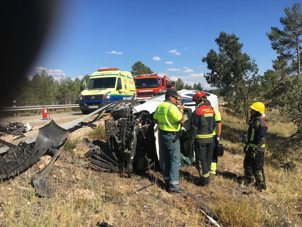 Un fallecido de 53 años y dos heridos tras la colisión entre dos vehículos en Almodóvar del Pinar