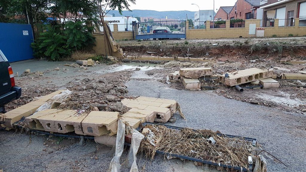Los Servicios Municipales trabajarán todo el fin de semana para paliar los efectos de la tormenta 3 foto d jose angel vicente