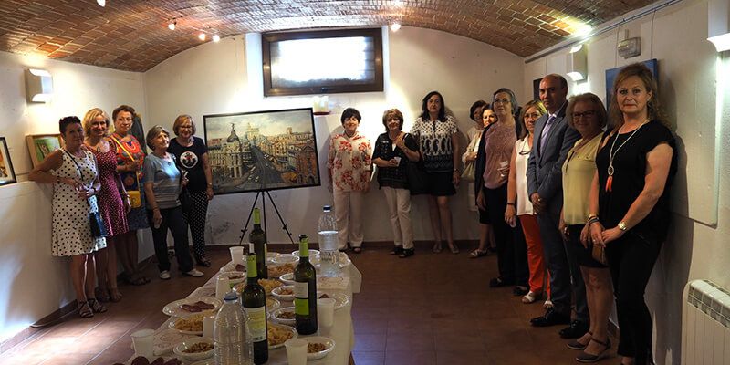 Inaugurada la exposición de pintura de la Asociación de Amas de Casa de Sigüenza
