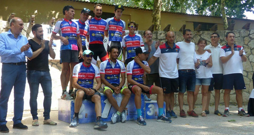 Latre asiste a la entrega de los trofeos del MTB Jardín de la Alcarria, en Brihuega