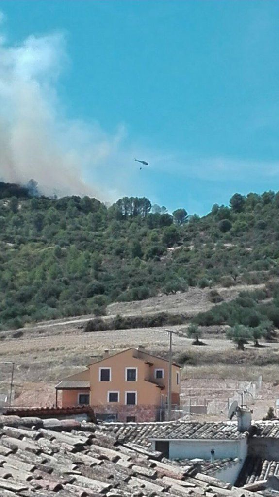 Declarado un incendio en Sacedón en el que participan seis medios y 32 personas 2 Declarado un incendio en Sacedón en el que participan seis medios y 32 personas