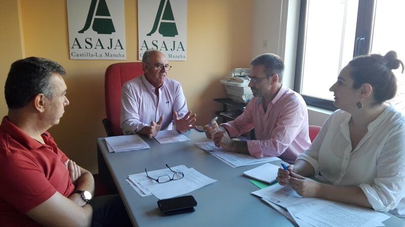 Desarrollo rural y sector vitivinícola centran la reunión del Comité Técnico de ASAJA CLM