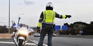 Detenido un joven por circular sin permiso e intentar atropellar a guardia civil en Guadalajara