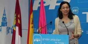 El PP exige a Page que la promesa del pago del verano a los interinos no sea una nueva estafa a los docentes