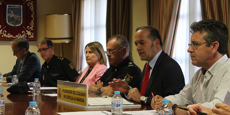 El delegado del Gobierno preside la Comisión Regional de Flujos Migratorios