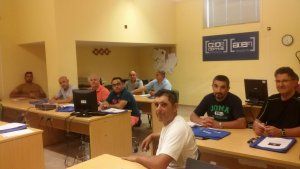 CEOE CEPYME Cuenca y ACEM han formado a 16 alumnos en el manejo de plataforma elevadora 2 CEOE CEPYME Cuenca y ACEM han formado a 16 alumnos en el manejo de plataforma elevadora