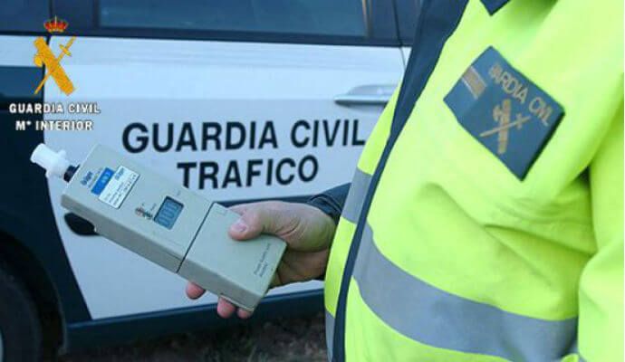 Investigan a un conductor que casi quintuplicaba la tasa de alcohol mientras circulaba por Guadalajara