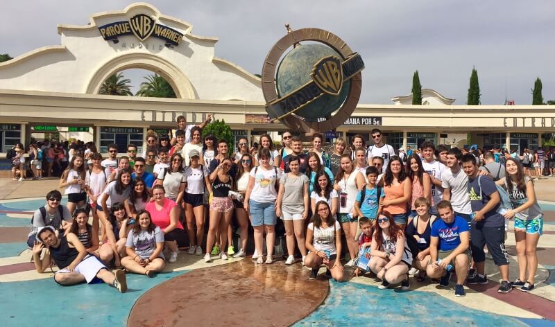 La visita al Parque Warner pone fin al programa ‘Verano Joven 2017’ de Cuenca