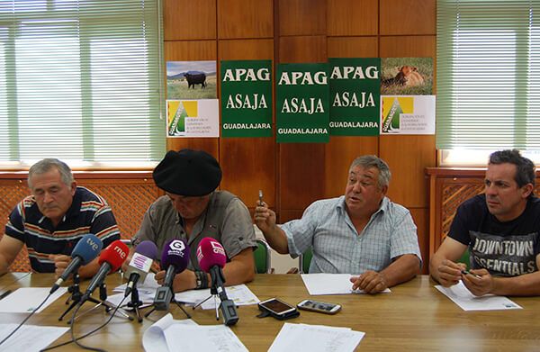 Los ganaderos de la Sierra Norte de Guadalajara piden medidas para atajar la tuberculosis bovina