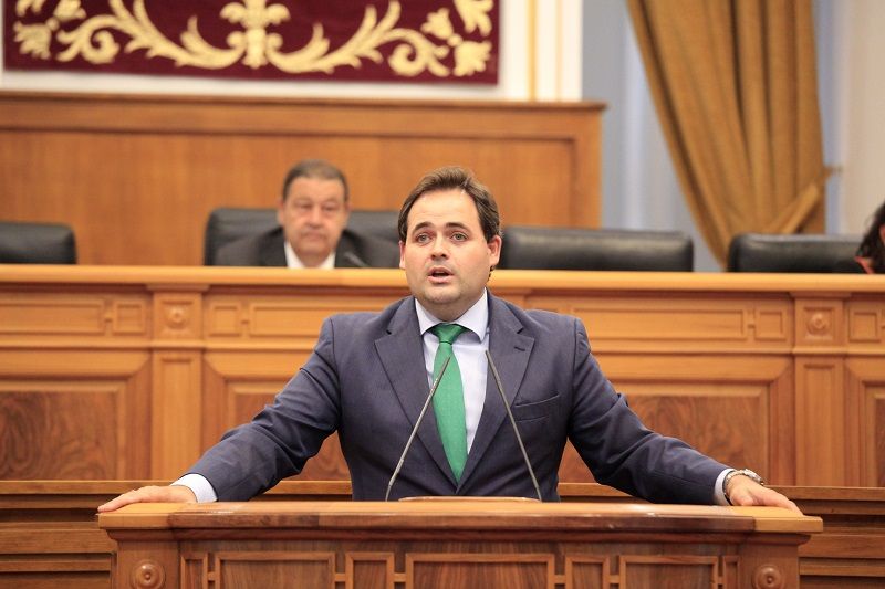 Núñez lamenta que Page y Podemos den la espalda a los ayuntamientos y a los municipios de la región