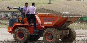 Responsables de CEOE CEPYME Cuenca visitan empresas afectadas por las inundaciones en los polígonos