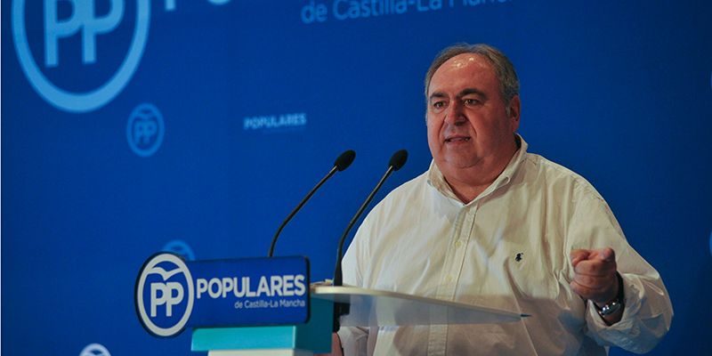 Tirado anuncia la presentación de 327 enmiendas por parte del PP ante los presupuestos de Page y Podemos 