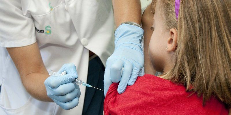 Un total de 6.041 niños de la provincia de Guadalajara recibirán la vacuna de la tos ferina