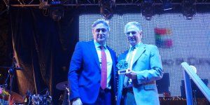 Pedro Mombiedro agradece el Premio Ciudad de Cuenca a la organización de los actos conmemorativos del XX Aniversario