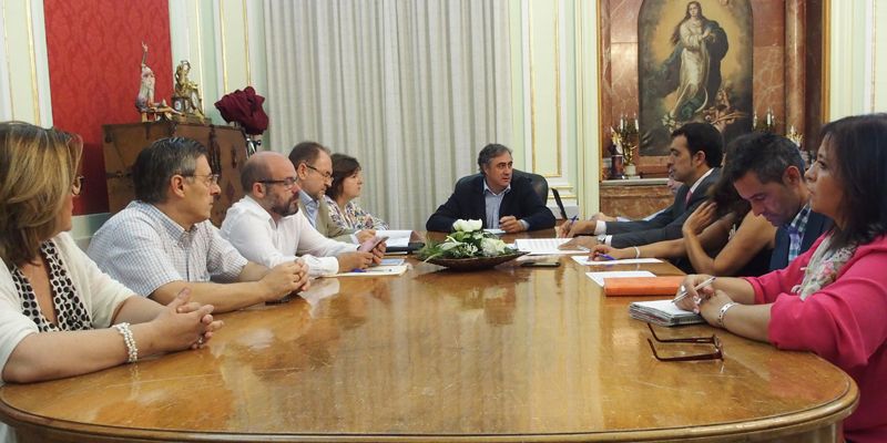 El Ayuntamiento de Cuenca aprueba iniciar los trámites para ejecutar el aval bancario de la empresa adjudicataria del Mesón Casas Colgadas