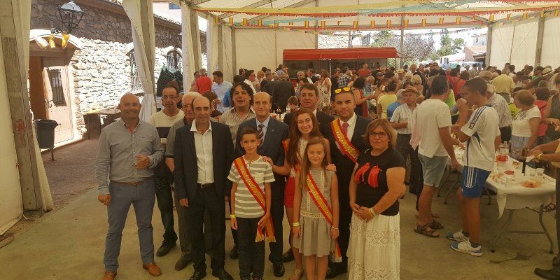 El subdelegado del Gobierno en Guadalajara asiste a las fiestas de El Pobo de Dueñas