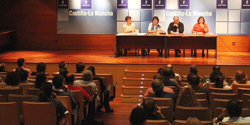 Educación analiza con los equipos directivos de los centros de Primaria y Secundaria de Guadalajara el inicio del curso escolar