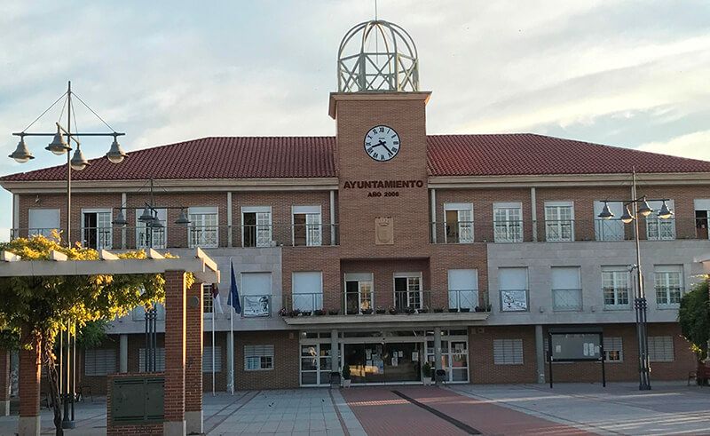 El PP denuncia que el PSOE de Cabanillas aplica un ‘impuestazo’ a las empresas que perjudicará el desarrollo y la creación de empleo