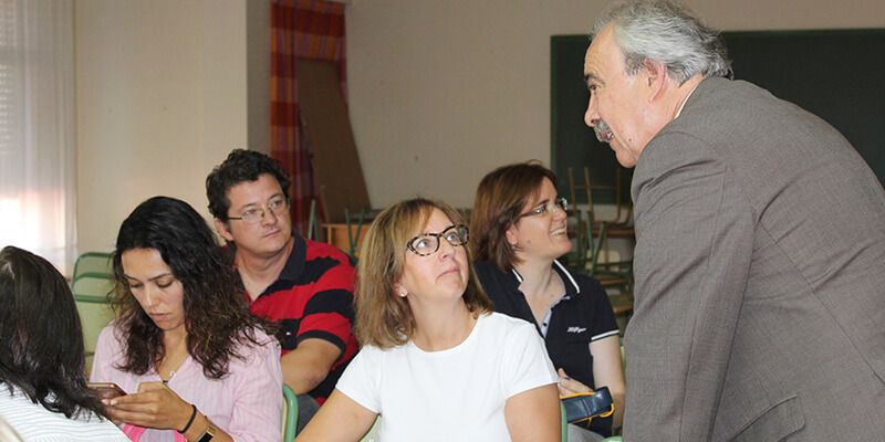 El colegio El Doncel recibe los libros digitales y la formación necesaria para participar en el proyecto piloto de uso de tecnologías en el aula