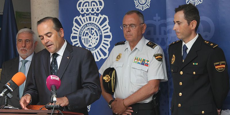 Gregorio subraya “el compromiso de los hombres y mujeres de la Policía Nacional en defensa de la ley, la democracia y la libertad”