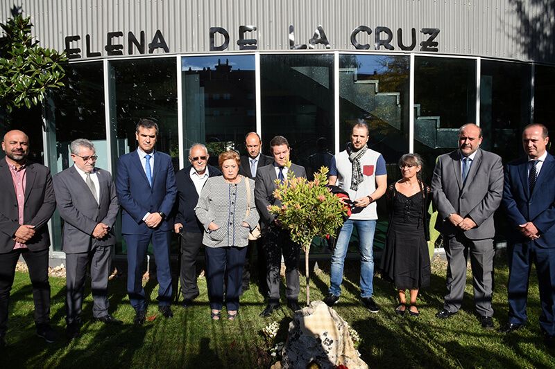 La Escuela de Arte de Guadalajara es ya, oficialmente, la Escuela Elena de la Cruz