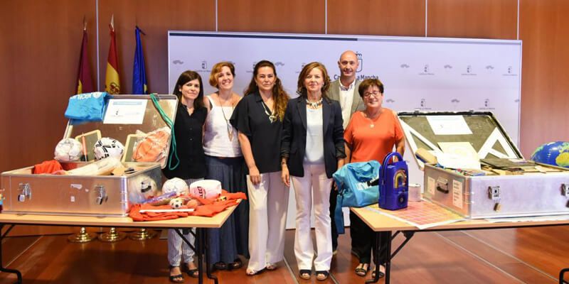 La Junta envía a Siria 111 kits humanitarios con material educativo y recreativo que permitirá estudiar y jugar a 7.700 niños y niñas