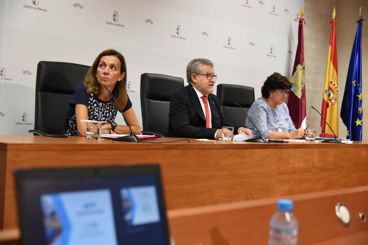 La Junta valorará el cambio de los exámenes de septiembre a junio y una nueva asignatura para la Igualdad 3 La Junta valorará el cambio de los exámenes de septiembre a junio