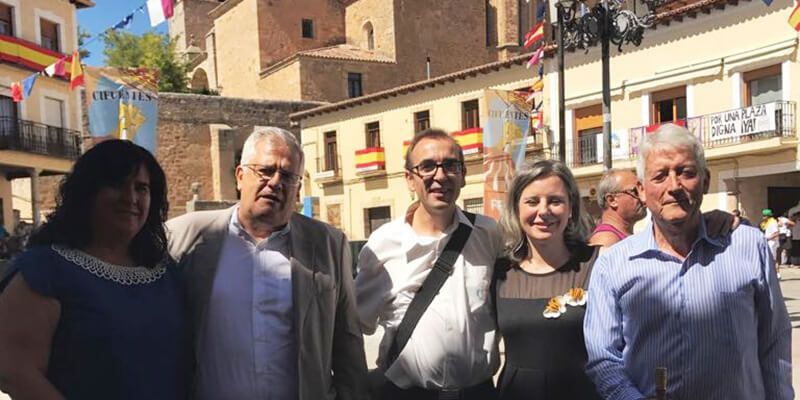 La directora del Instituto de la Mujer asiste a la procesión del Santísimo Cristo de la Misericordia en Cifuentes