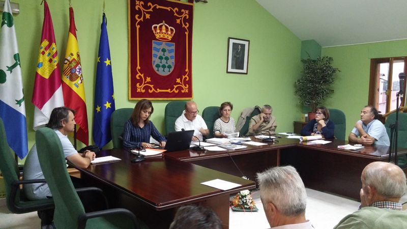 El rey, Felipe VI, acepta la Presidencia de Honor de los actos del 45 aniversario de la constitución de Fuentenava de Jábaga