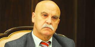 Alguien engaña al consejero de Agricultura