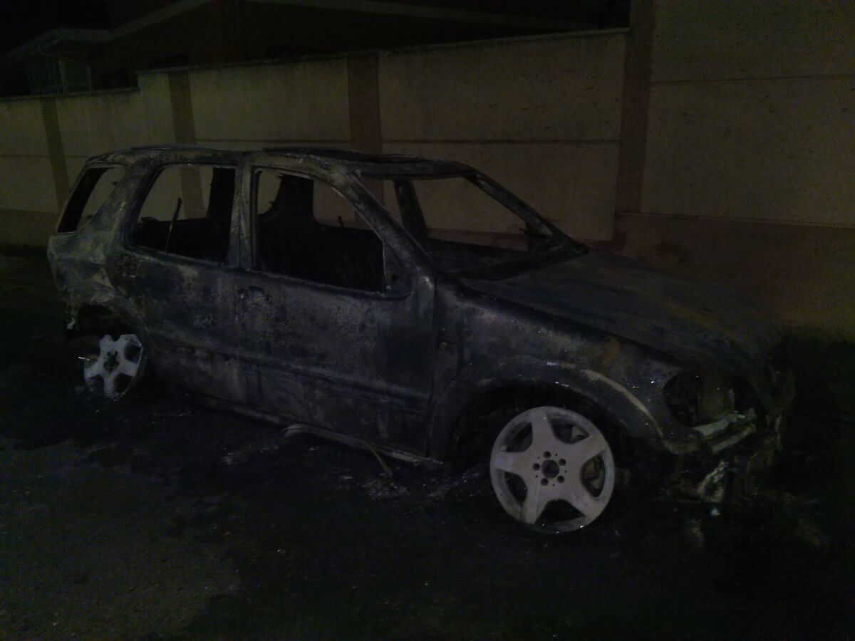 Arden tres vehículos en un cuarto de hora en Yunquera de Henares y Fontanar