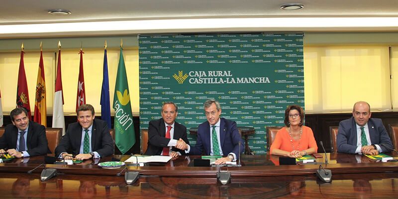 Caja Rural Castilla-La Mancha y Fedeto renuevan su convenio social para beneficiar a 40.000 empresarios