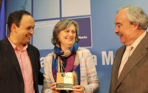 Olga Lucas cierra el ciclo de conferencias en homenaje a José Luis Sampedro organizadas en la Biblioteca pública de Guadalajara